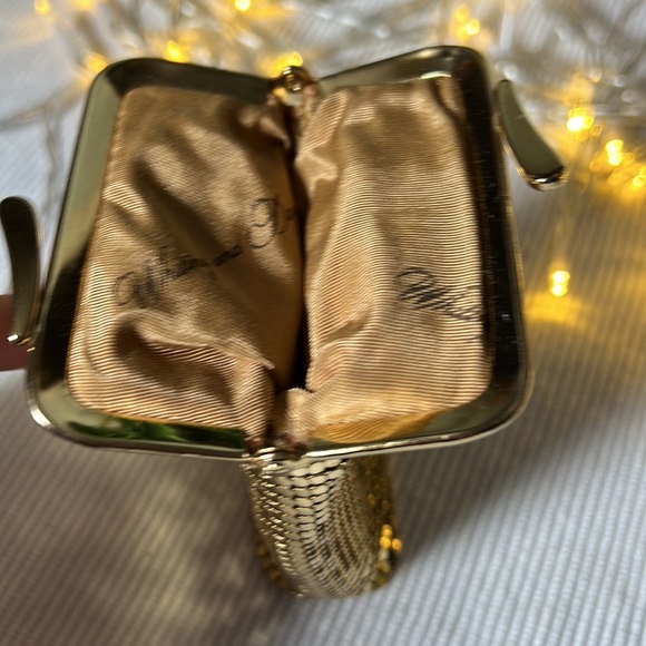 Whiting & Davis Gold Mesh Chainmail Coin Purse Bag Pouch - Picture 4 of 4